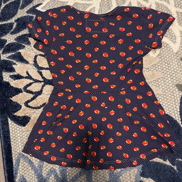 Effie’s Heart Tomato Peplum Top - Picture 3 of 4